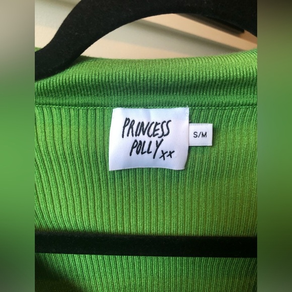 Princess Polly Green Cropped Long Sleeve Shirt! - Picture 2 of 3